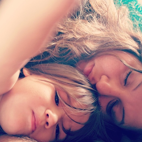 Meet your Posher, V - Picture 1 of 1